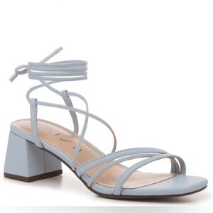 NWOT Women’s Unisa Venina Lace Up Tie Strappy Block Heel Sandals Size 10
